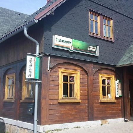 Отель Country Club Konirna Sluknov Экстерьер фото